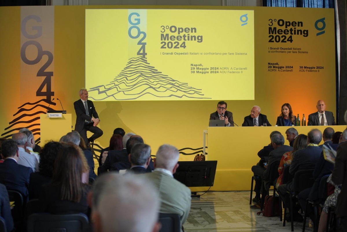 Sanità, 1.900 presenze in due giorni all’open meeting “Grandi Ospedali” a Napoli 