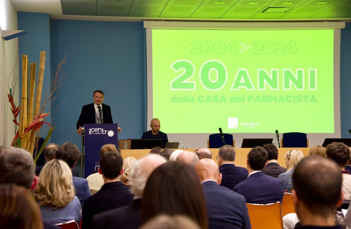 Federfarma Torino, celebrati i vent'anni della Casa del Farmacista e   intitolata la Sala Convegni al compianto dottor Luciano Platter 