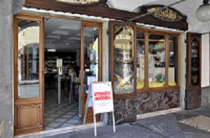 Alla Farmacia Bellagamba di Chiavari attivo da oggi il punto vaccinazioni Covid-19 