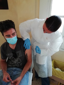 Ultime due settimane: Verona prima per vaccinazioni in Veneto, oltre 1.600 veronesi si sono vaccinati in farmacia 