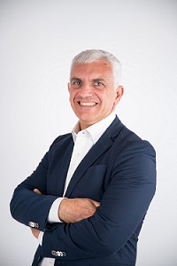 Curaprox Italia punta alla distribuzione diretta sul canale farmacia 