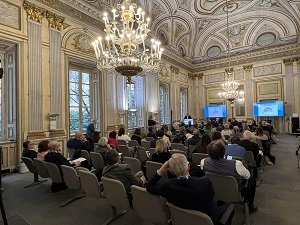 Salute, gli esperti del settore scendono in campo e definiscono “il paziente del futuro”: ecco i 10 tratti distintivi della medicina di domani 